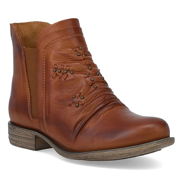 Miz Mooz Shoes - Miz Mooz Limit Leather Wide Width Ankle Boots